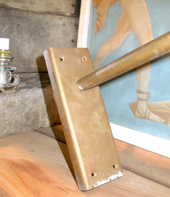 Paire de lampes murales françaises en lucite en vente 10
