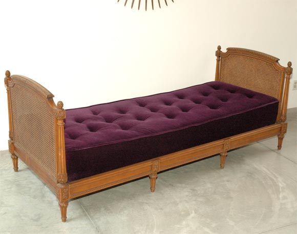 20th Century Louis XVI French Day Bed