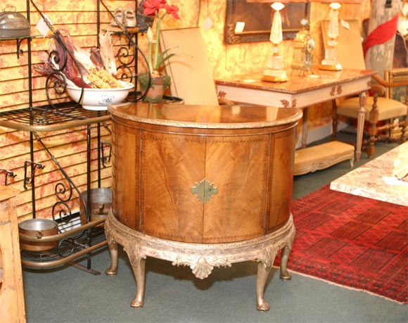 Queen Anne Style Demilune