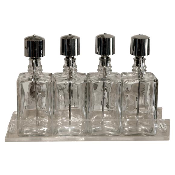 Classic Decanter Set with Lucite Holder