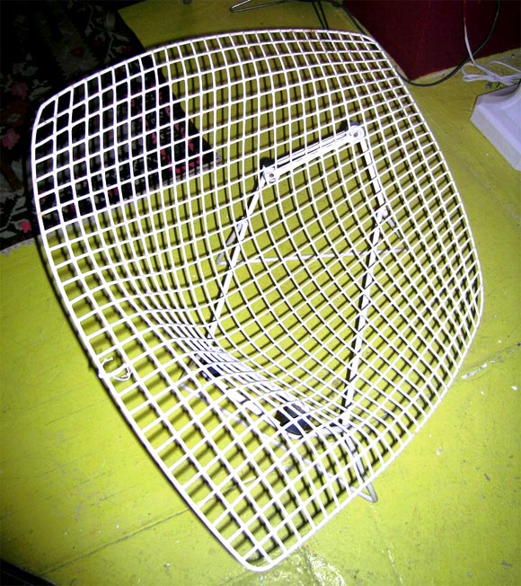 BERTOIA WIRE CHAIR