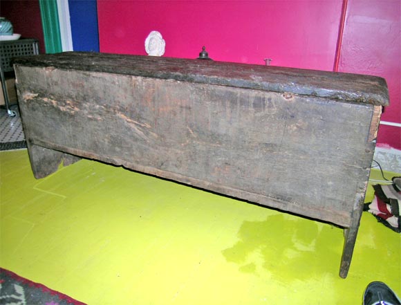 17th Century French  Wooden Storage Trunk For Sale 5