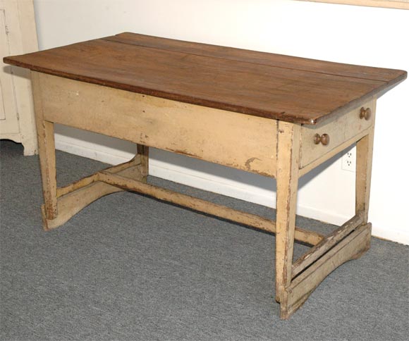 19THC DOUBLE DRAWER FARM TABLE FROM NEW ENGLAND