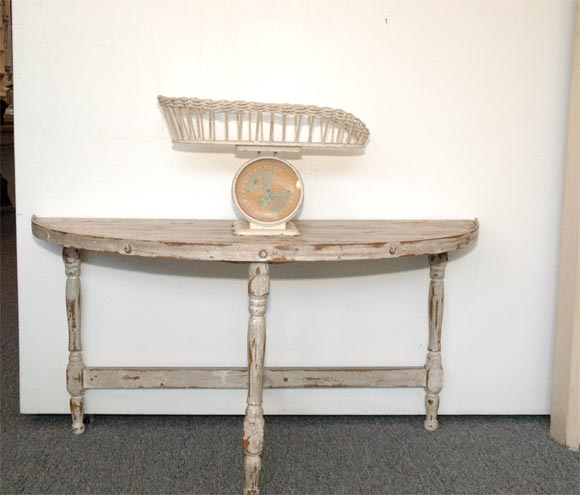 ORIGINAL WHITE BABY SCALE WITH BASKET