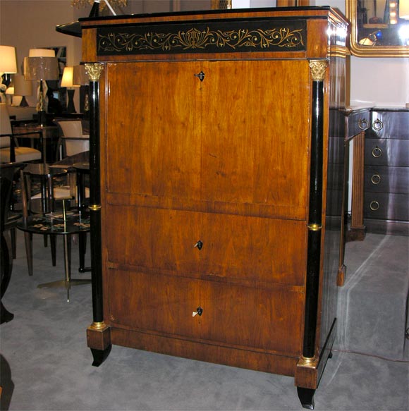 A fine Biedermeier secretary.