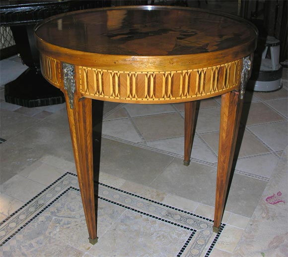 French Rare Louis XVI Round Marquetry Tric Trac Table, early 19th c.
