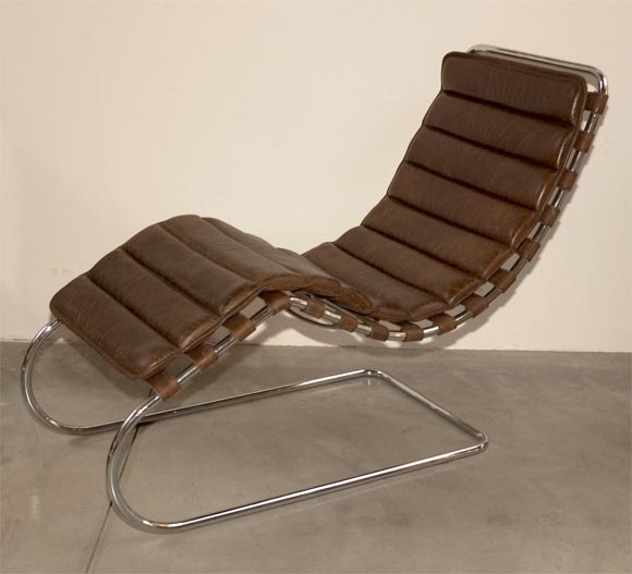 mies van der rohe lounge chair