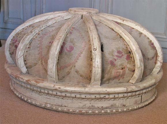 Louis XVI bed corona