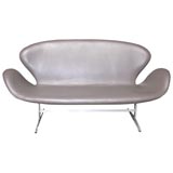 Vintage Swan Sofa by Arne Jacobsen