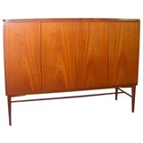 Cabinet in Honduras Mahogany