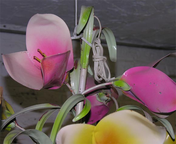 floral metal chandelier 1