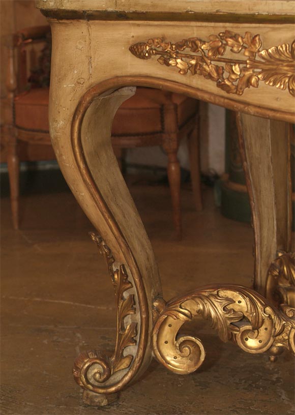 Wood 19th Century Painted Gold Gilt Italian Center Table