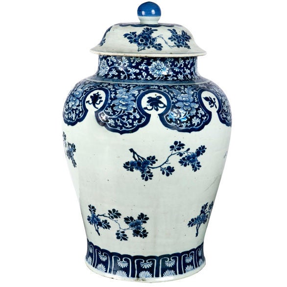 Chien Lung Chinese Blue and White Temple Jar For Sale