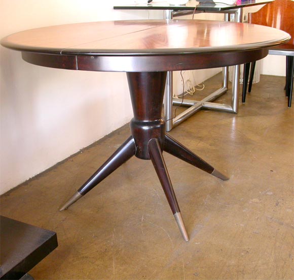 Fabry walnut sunburst top veneer dining table