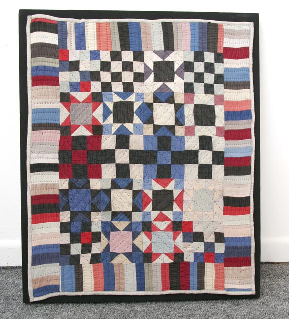 VERY RARE AND GREAT PATTERN AMISH DOLL QUILT-NEVER HAVE SEEN THIS PATTERN DOCUMENTED-THIS QUILT WAS IN A PRIVATE COLLECTION FOR YEARS AND NOW AVALABLE FOR SALE! THIS IS ONE OF THE FINEST DOLL QUILTS I HAVE EVER SEEN! IT IS ALL COTTON AND QUILTED IN
