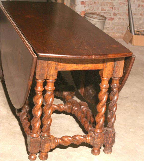 Ovaler Gateleg-Tisch aus Kastanienholz, 19. Jahrhundert (Englisch) im Angebot