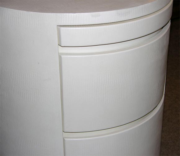 20th Century Pair of Round Bedside Tables Designed by Karl Springer
