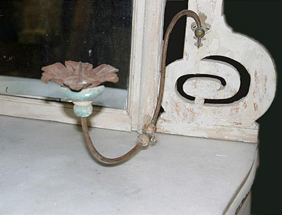 LAVABO AND MIRROR WITH TWO CANDLE SCONCES