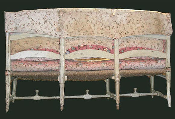PAINTED & UPHOLSTERED CANOPE