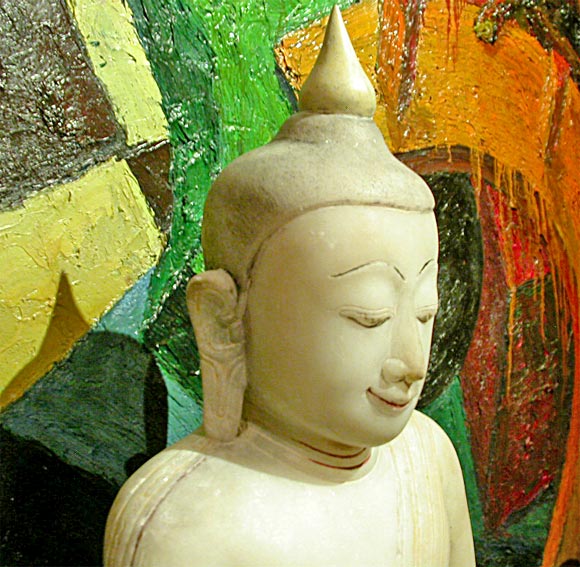 Burmese Alabaster Seated Buddha, 18th century 1