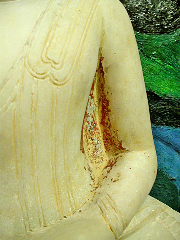 Burmese Alabaster Seated Buddha, 18th century 4