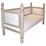 Settee in  Muslin with Carved pineapple base and finial