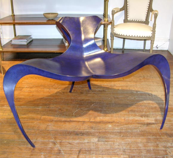 Yves Pagart is a furniture sculptor who bends, cuts, rolls and smoothes steel sheets into very delicate pieces.
