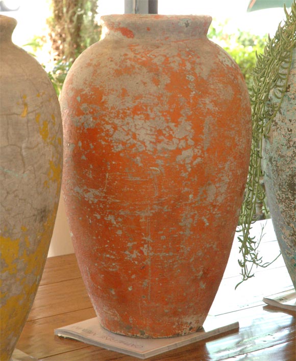 Set of 2 cement urns 1