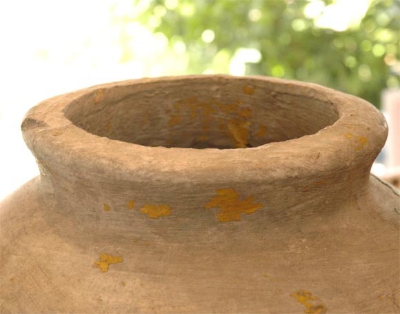 Set of 2 cement urns 4