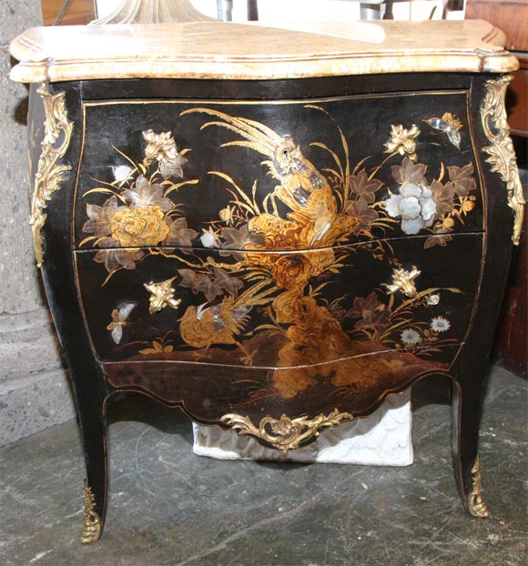 Late 18th / Early 19th Cent. French Chinoiserie Commode 3