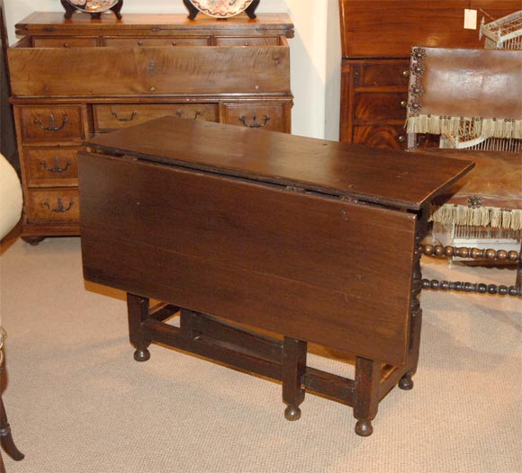 William & Mary Table