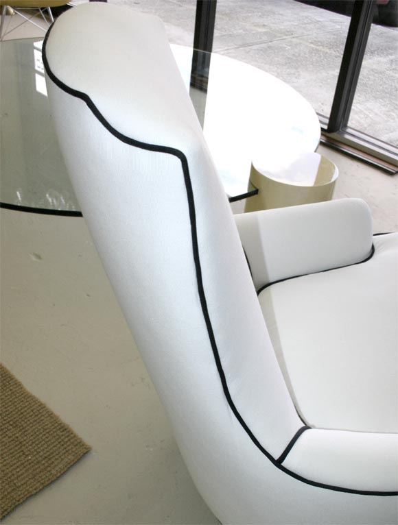 Mid-20th Century Pair of White High-Back Armchairs