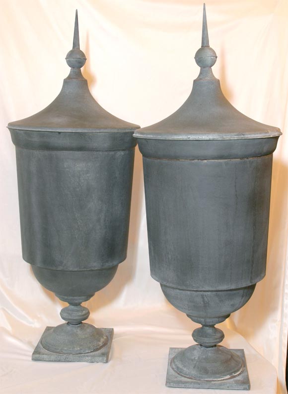 zinc urn