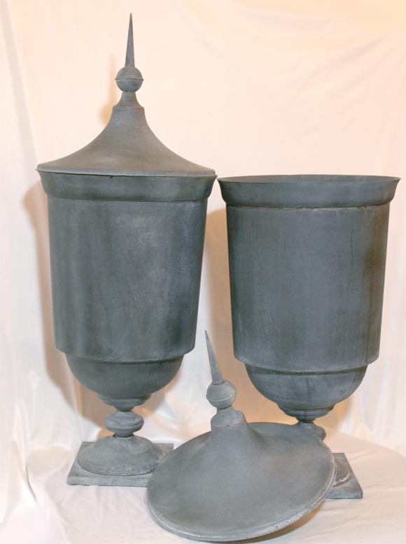 Zinc PAIR OF ZINC LIDDED URNS