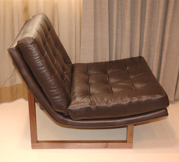 American Single Armless Leather Lounge Chair