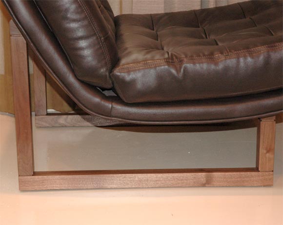 Single Armless Leather Lounge Chair 1