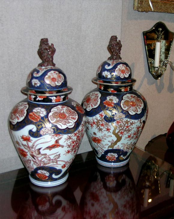 Pair of Urns with Lids