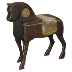 Horse-box by Guy Taplin