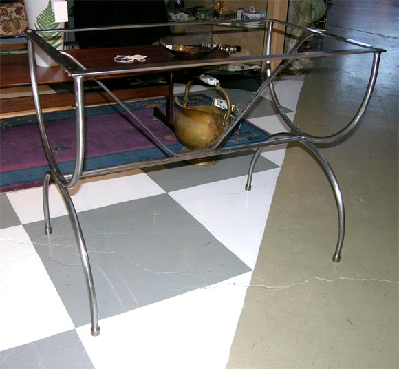 Reduced Versatile steel table base