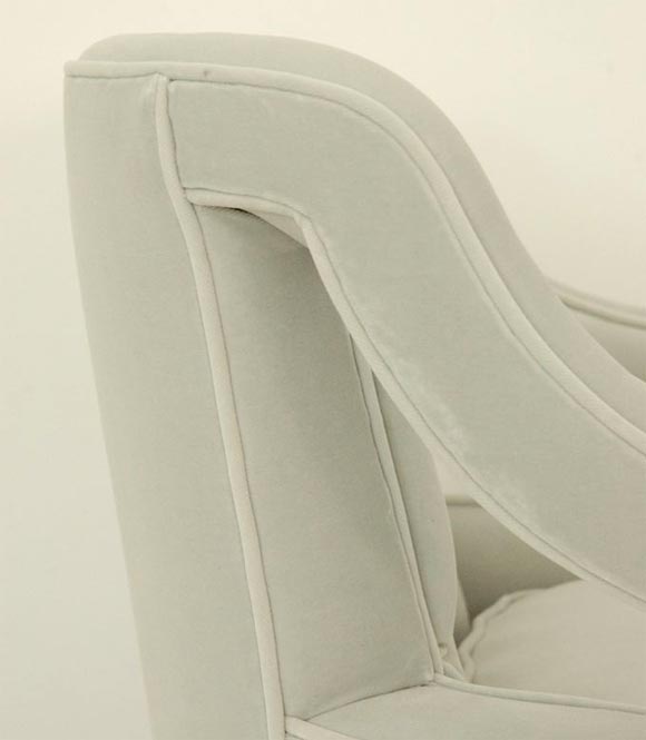 Tissu d'ameublement Chaise «mber », étiquette privée Dragonette en vente