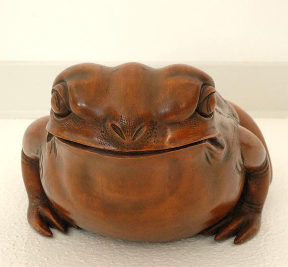 A Carved Wood Toad from the Deutsch Estate 1