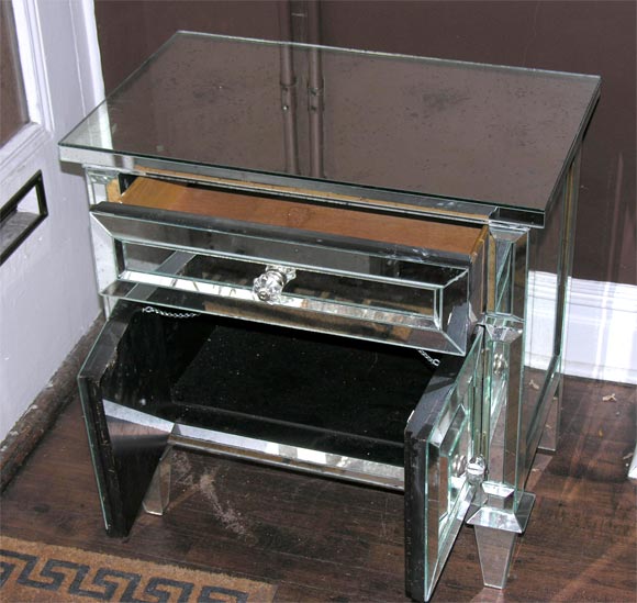 Pair of Neoclassical Modern Mirrored Cabinet Nightstands For Sale 2