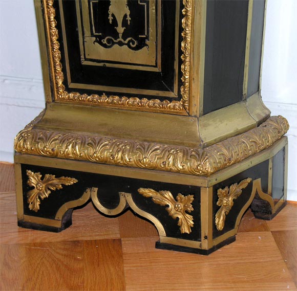 Louis XIV Ormolu-Mounted Boulle Marquetry Cartel and Pedestal For Sale 2