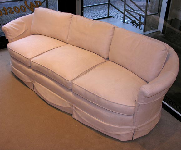Mid-20th Century Henredon Sofa For Sale