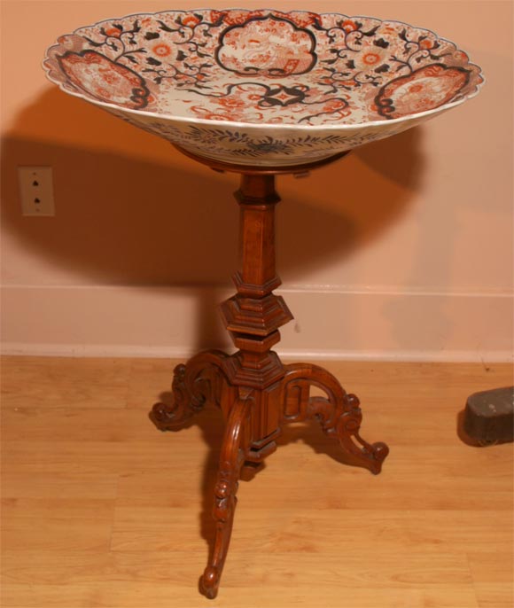 19th Century Imari Pedestal Table For Sale