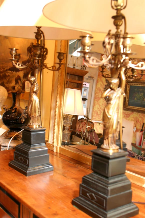 PAIR OF BRONZE FIGURAL LAMPS