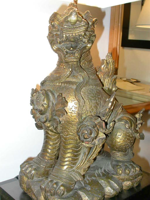 Pair of James Mont Foo Dog Lamps In Excellent Condition In New York, NY