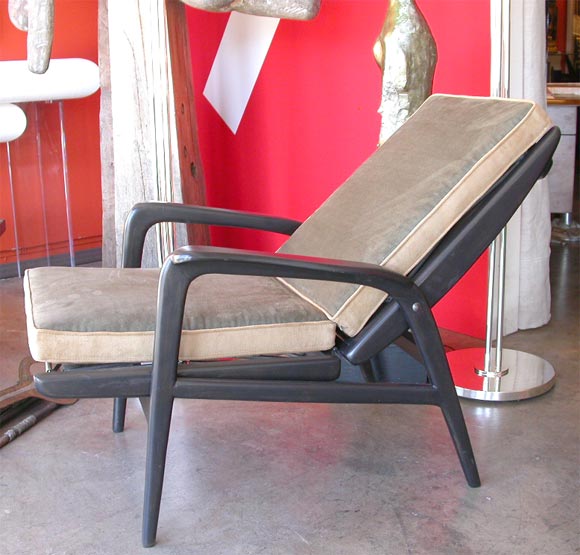 Mid-20th Century Pair Of Italian Lounge Chairs