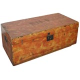 19THC ORIGINAL PAINT DECORATED TRUNK FROM NEW ENGLAND
