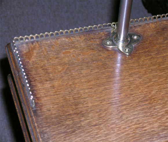 English Shaving Stand In Good Condition In Southampton, NY